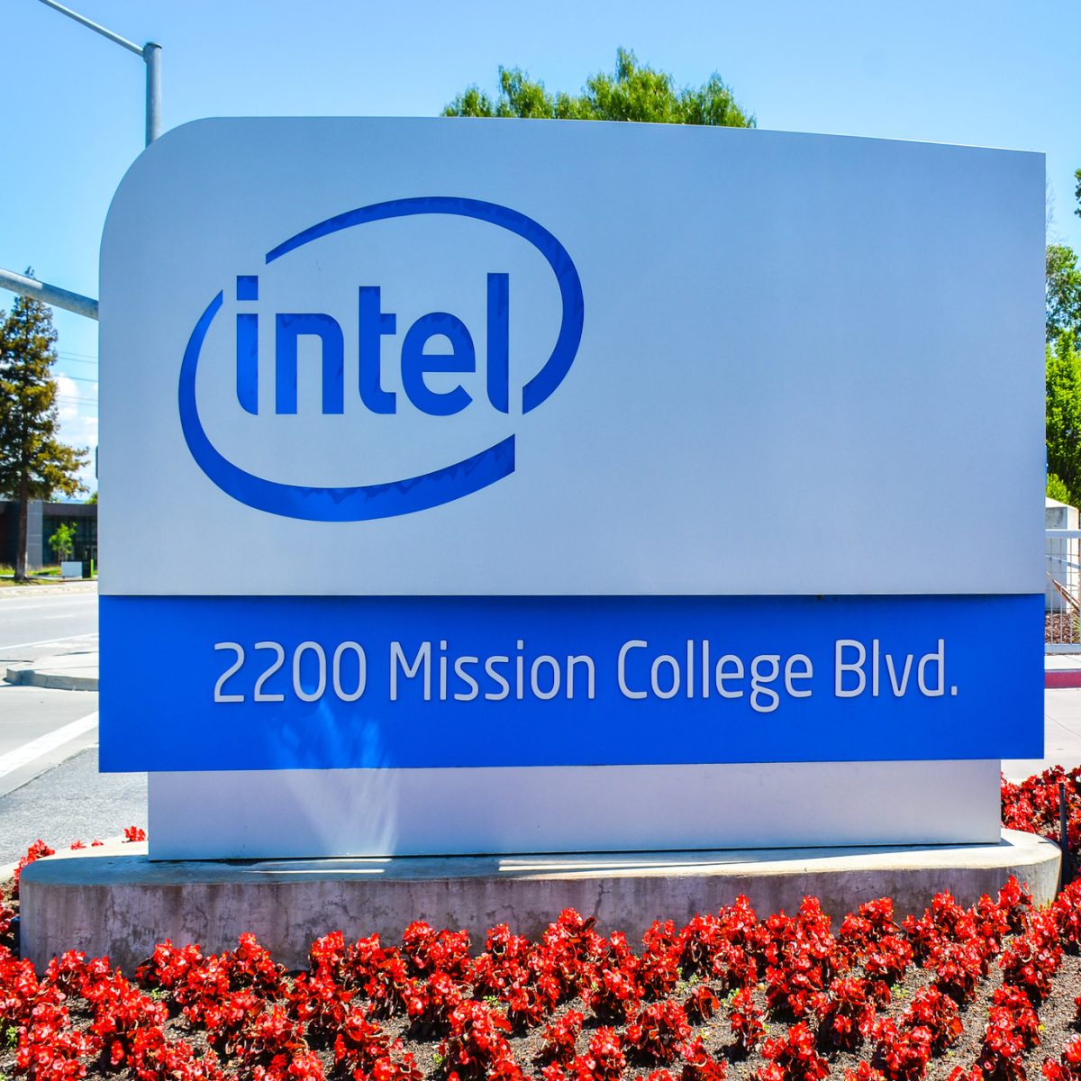 Intel plans to spin off FPGA group as an independent company nine years after buying Altera