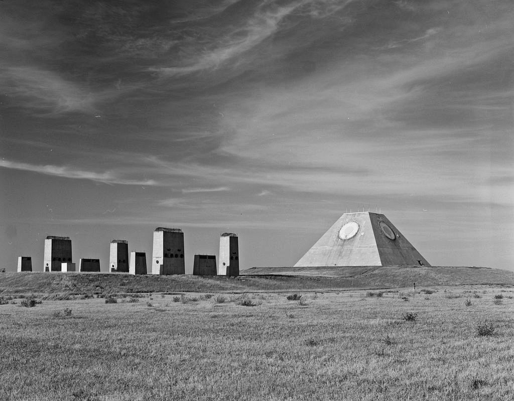 The Stanley R. Mickelsen Safeguard Complex in Cavalier County, North Dakota used a phased array radar (right) powered by an underground power plant (left). Image credit: Library of Congress