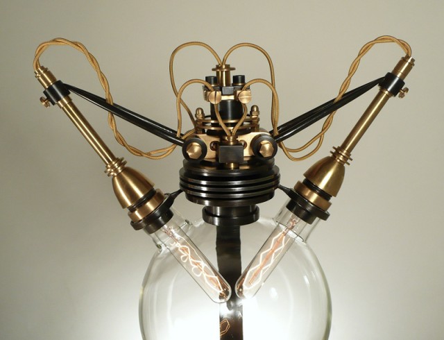 frank-buchwald-lamp-no1gr-640x490.jpg
