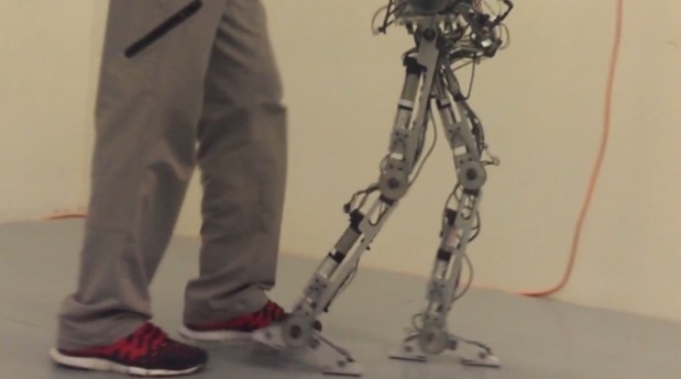 texas-am-robot-with-humanlike-feet.jpg