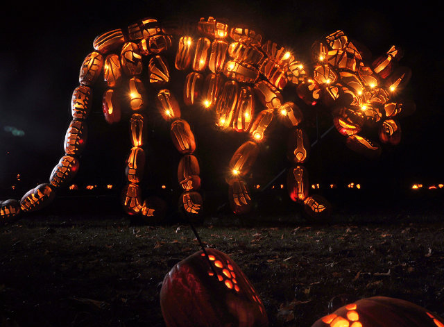 pumpkin-dinosaur.jpg