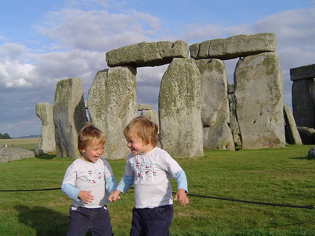 stonehenge1.jpg