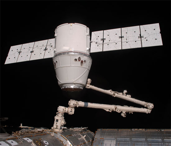 SpaceX-berth-ISS-thumb-550xauto-92500.jpg